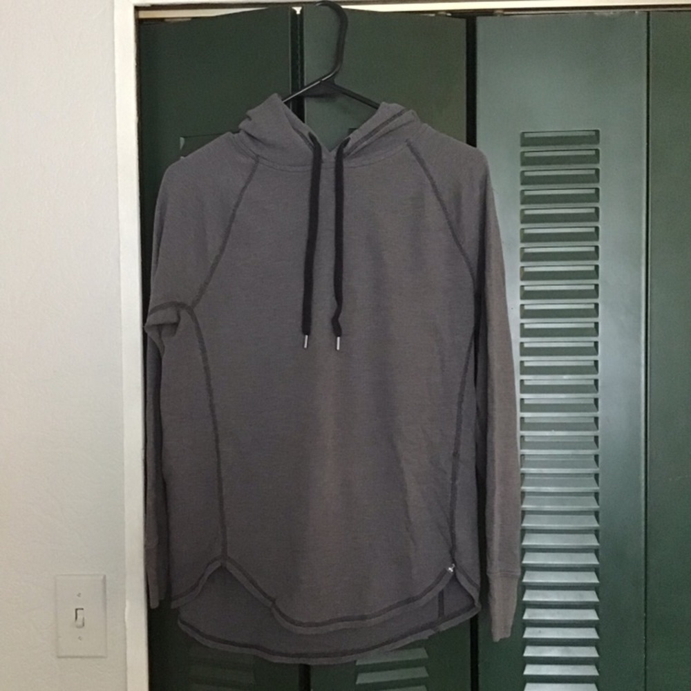 🔥5 for $25🔥 Gray underarmour hoodie